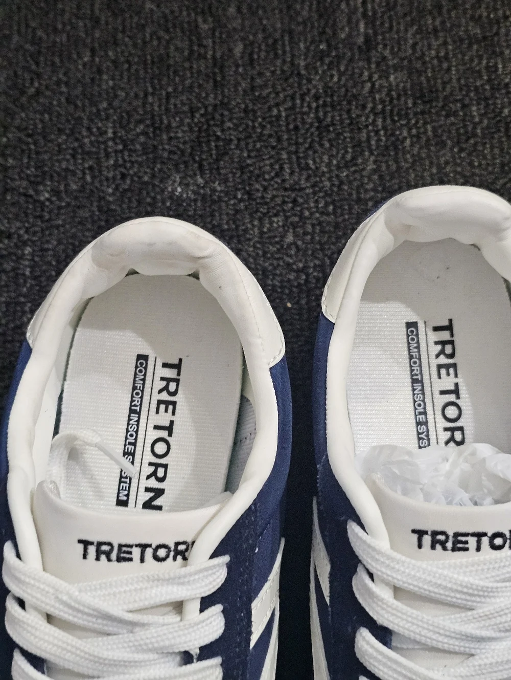 Tretorn Navy & White Rawlins 2.0 Retro Runner Sneakers w/ Gum Soles Women's 7.5M - Picture 6 of 8